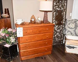 0573Family Room