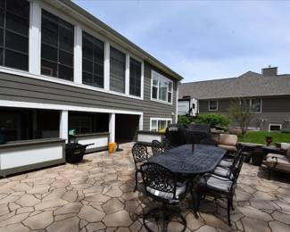 1085Back Yard