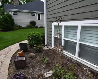 1128Back Yard