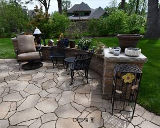 1086Back Yard