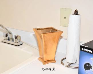 671Laundry Room