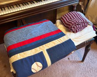 Vintage hand made quilt 