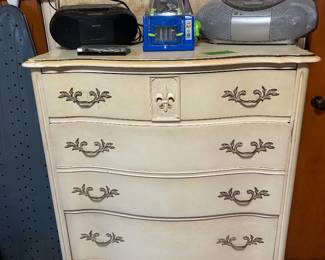 Chest of Drawers 