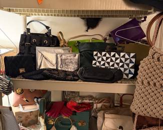 Tons of Vintage Purses