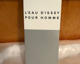 ISSEY MIYAKE