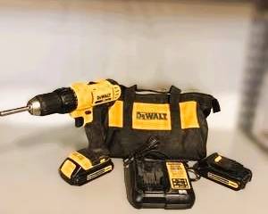 DeWALT Cordless Drill Driver Kit w/ 2 Batteries, Charger & Bag