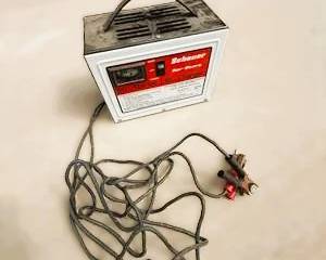 Schumacher Battery Charger – Portable Car Battery Charger