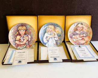Wedgwood Blossom of Suzanne Collector Plates Set Mary Vickers Cherish Daydream Wistful