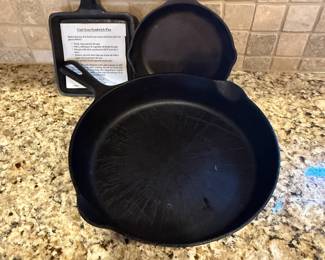 Cast Iron Skillet Set Pre-Seasoned Frying Pans Cooking Skillets Kitchen Cookware Lot