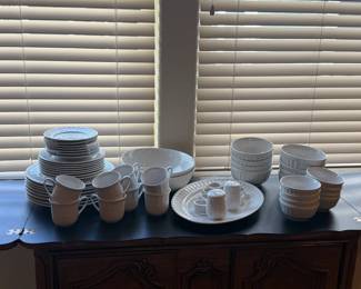 Gibson White Dinnerware Set Plates Bowls Cups Service Set Classic Kitchen Dishware Lot