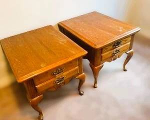 Pair of Broyhill Premier Collections Wood Nightstands – Queen Anne Style End Tables