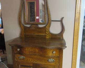 Mirrored Wash Stand