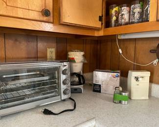 Small kitchen appliances-all work