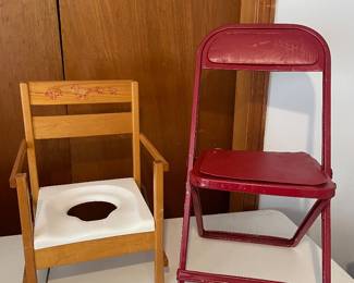 Vtg child’s chair, wood potty chair