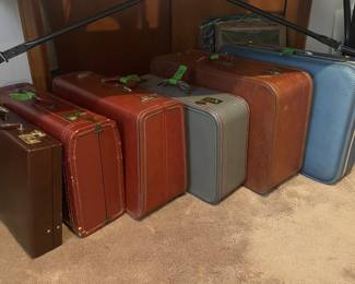 Vtg suitcases