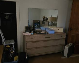 dresser & mirror
