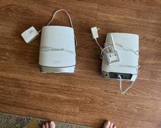 Netgear Orbi RBK40 AC2200 WiFi Mesh System