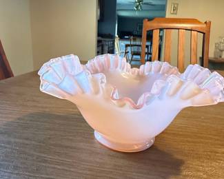 Fenton Pink Opalescent Glass Ruffled Bowl