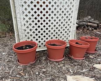 Terracotta Plastic Flower Pots with Saucers