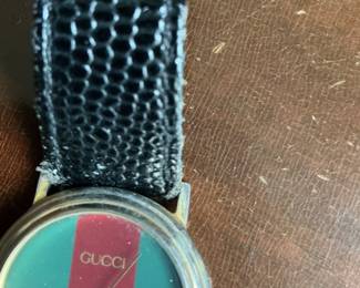 Gucci 3000L / 3000M Watch with Green and Red Stripe Dial