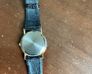 Gucci 3000L / 3000M Watch with Green and Red Stripe Dial