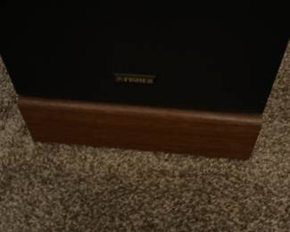 Fisher STV-873 Tower Speakers (Set of 2)