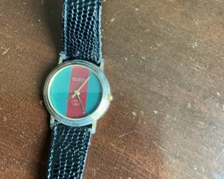 Gucci 3000L / 3000M Watch with Green and Red Stripe Dial