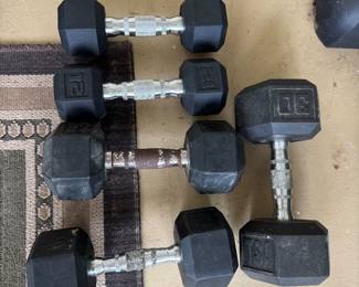 #32 - $100 - weight set (5)