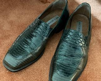 Genuine snakeskin shoes 