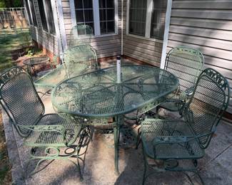 Wrought iron patio furniture 