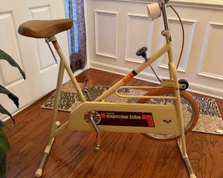 Retro Huffy Stationary Bike (Great Conversation Piece)