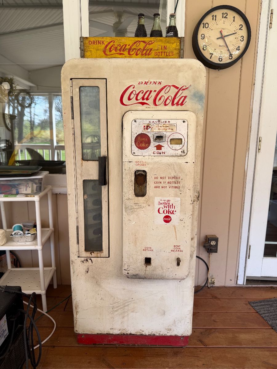 Vintage Cavalier Coca-Cola vending machine