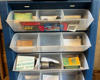 Storage bins