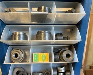 Storage bins