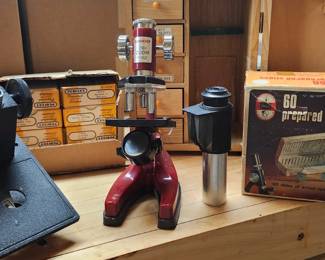 Tasco 750 x Zoom P7502 Microscope - Discovery Kit for Children