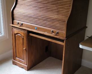 Roll top desk