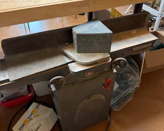 Delta/Rockwell 6-inch jointer. 
