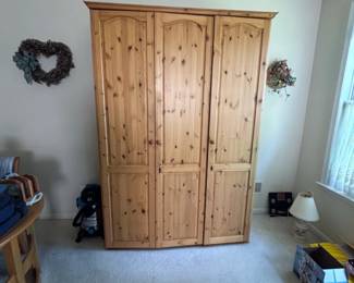 Ducal Victoria Pine Triple Wardrobe