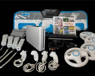 Nintendo Wii Console Ultimate Family Bundle  4 Players, Racing Wheels  Classic Games