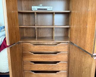 Armoire inside