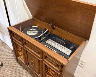 Vintage Record, 8 Tracks & Radio Player
