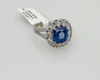 Ceylon Sapphire & Diamond Ring