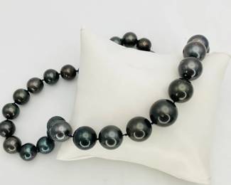 Tahitian Pearl Necklace