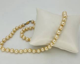 Pearl Necklace