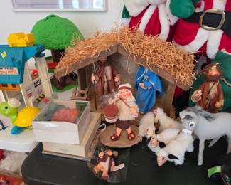 Highly Collectible AnnaLee Nativity set