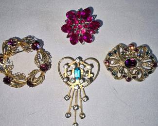 Small Gold Tone Rhinestone Brooches 4 pcs