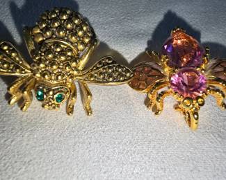 Joan Rivers Bee Brooch Pair Pink  Gold 2 pcs