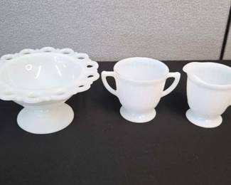 Vintage Anchor Hocking Milk Glass  MacbethEvans Petalware