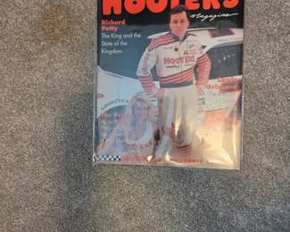 Hooters Richard Petty magazine 