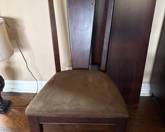 Dark Wood Extendable Dining Table with 4 Chairs 